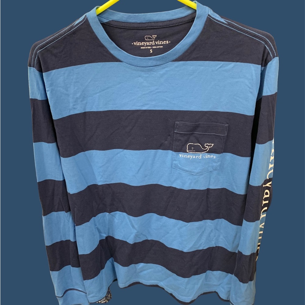 Vineyard Vines long sleeve, crew neck t shirt